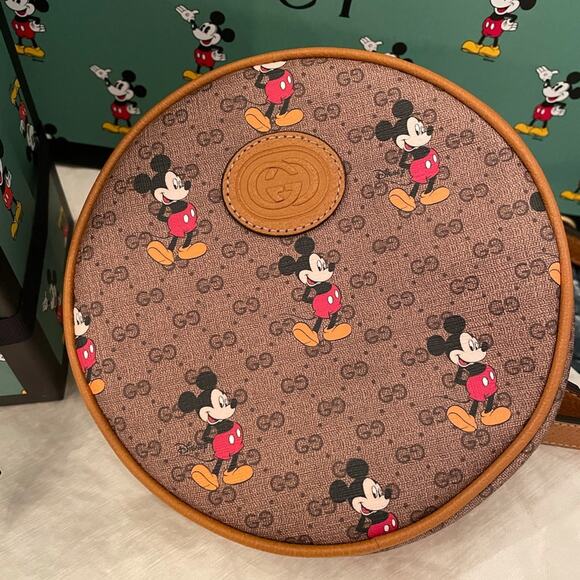 Gucci x Disney Circle Backpack Bag Purse NEW in box + shopping bag - Picture 3 of 14